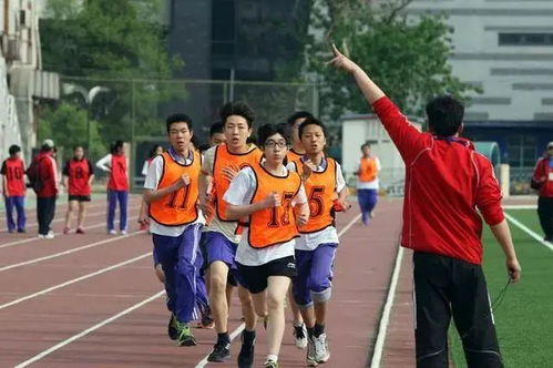 夏洛特公主17个月大就开始骑马,运动要从娃娃抓起,连王室也不例外